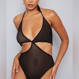 NWT PRETTYLITTLETHING BLACK TEXTURED CUT OUT HALTER BODYSUIT